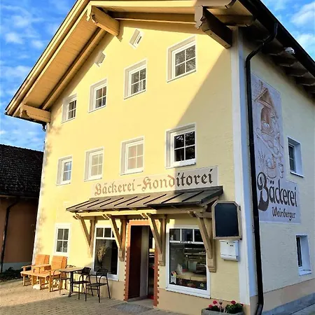 Big For Your Dream Vacation Bavarian Forest + Netflix *