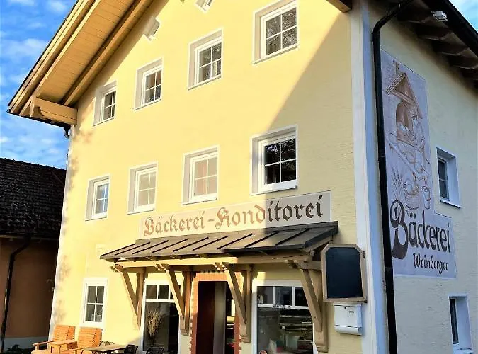 Big For Your Dream Vacation Bavarian Forest + Netflix *